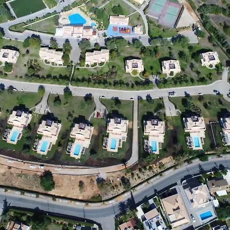Hébergement de vacances Schoenes Haus In Carvoeiro Mit Privatem Parkplatz Sesmarias