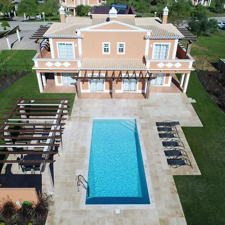 Schoenes Haus In Carvoeiro Mit Privatem Parkplatz Hébergement de vacances *