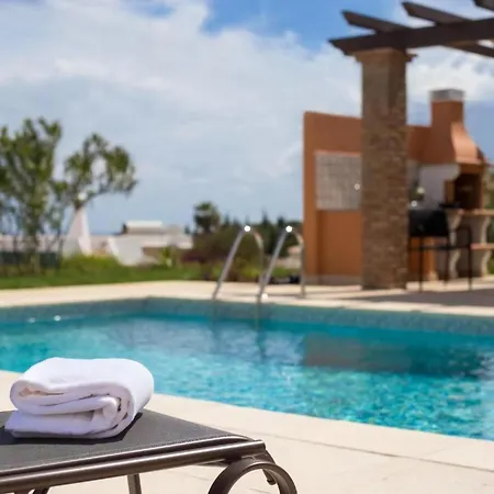 Hébergement de vacances Schoenes Haus In Carvoeiro Mit Privatem Parkplatz